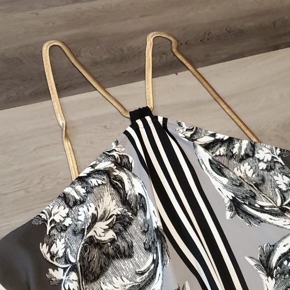 Express Top - Picture 2 of 5